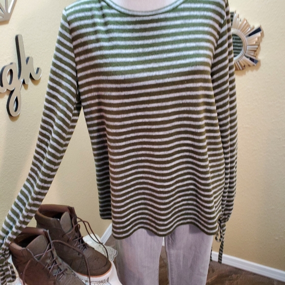 A.n.a Rich Avocado & Gray Striped L/s Popover Top Sz XL NwT - Picture 4 of 13